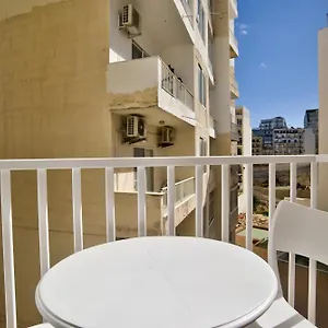 https://tower-road-sliema-2-bedroom-apartment.hotelssaintjulians.com